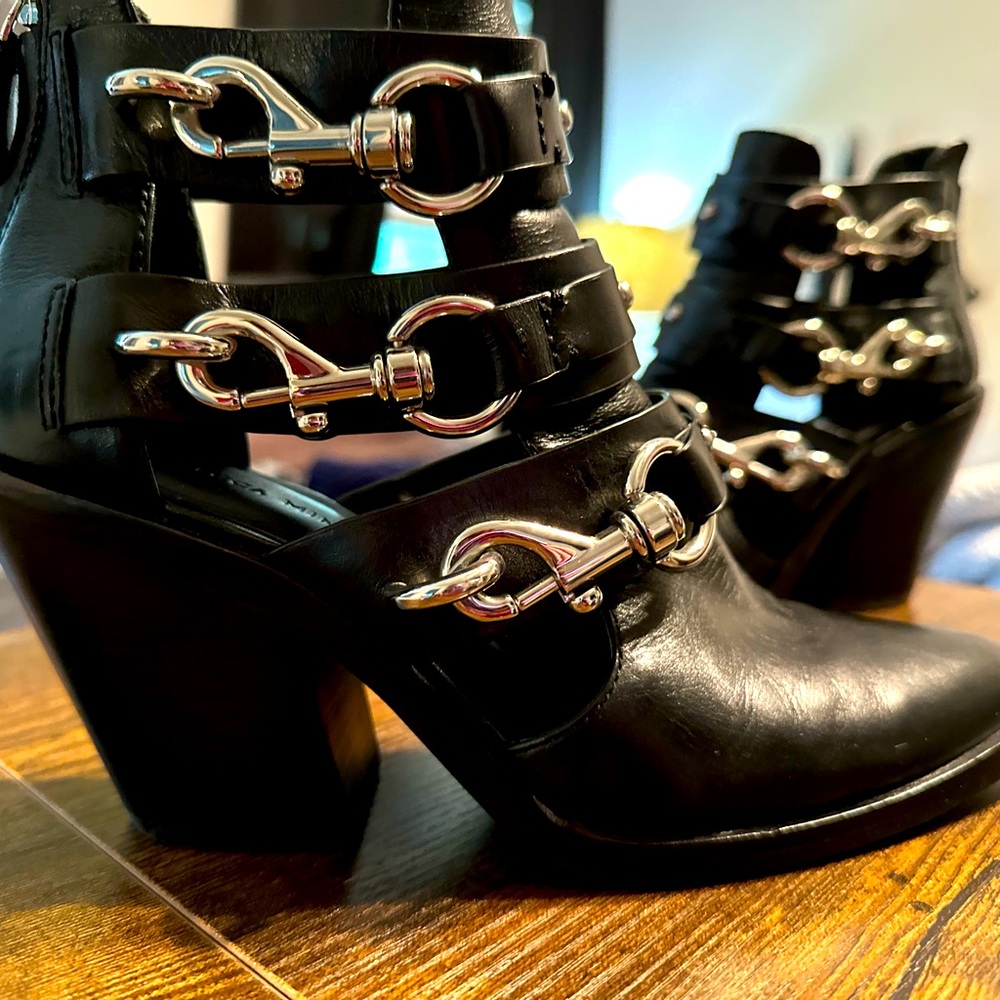 Rebecca Minkoff Seevie Booties